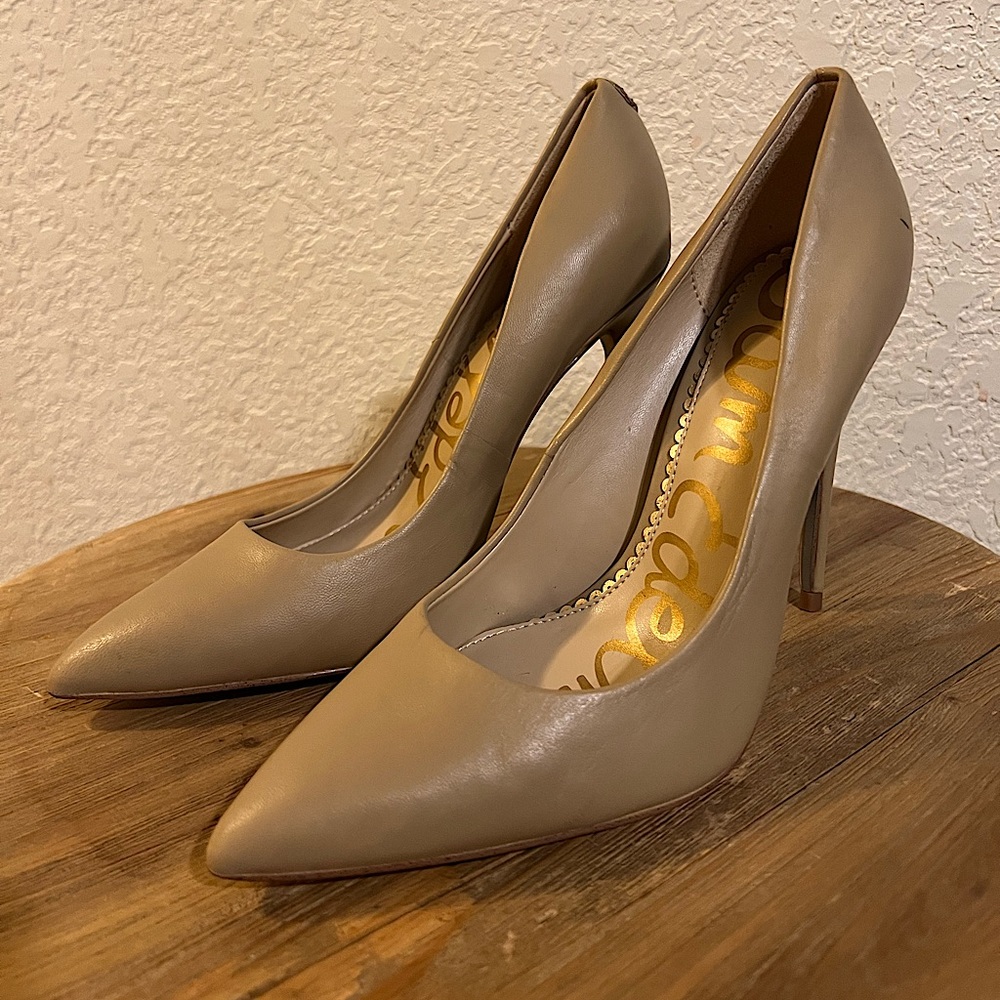 Sam Edelman Danna Pointed Toe Pump size 6 1/2